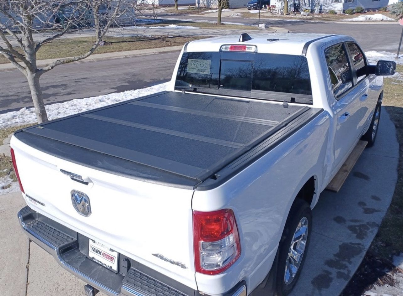 Dodge Ram Bed Cover, Tri Fold