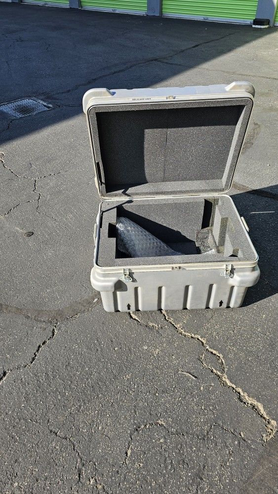 Padded, Sealable Shipping or Storage Container