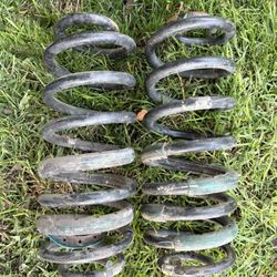 2007 Tahoe Suspension Coil Springs/ Resortes