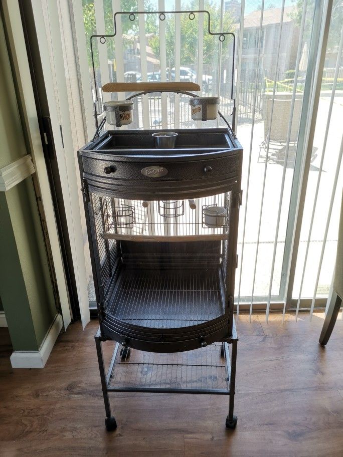 Super Pet EZ Care Bow / Glass Front Mini Playtop Bird Cage