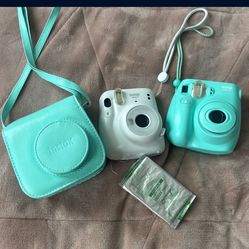 INSTAX CAMERA 