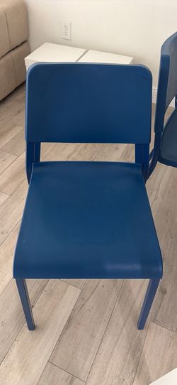 4 Blue Chairs