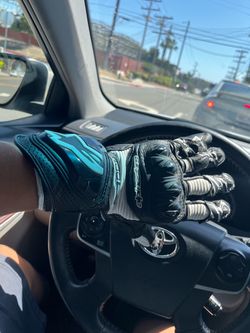 Alpinestars GP Pro R3 gloves medium