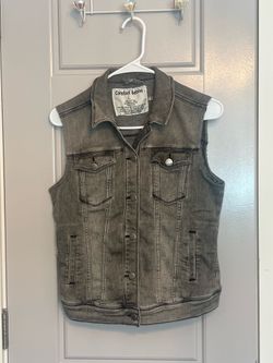 Women’s Denim Vest 🌷