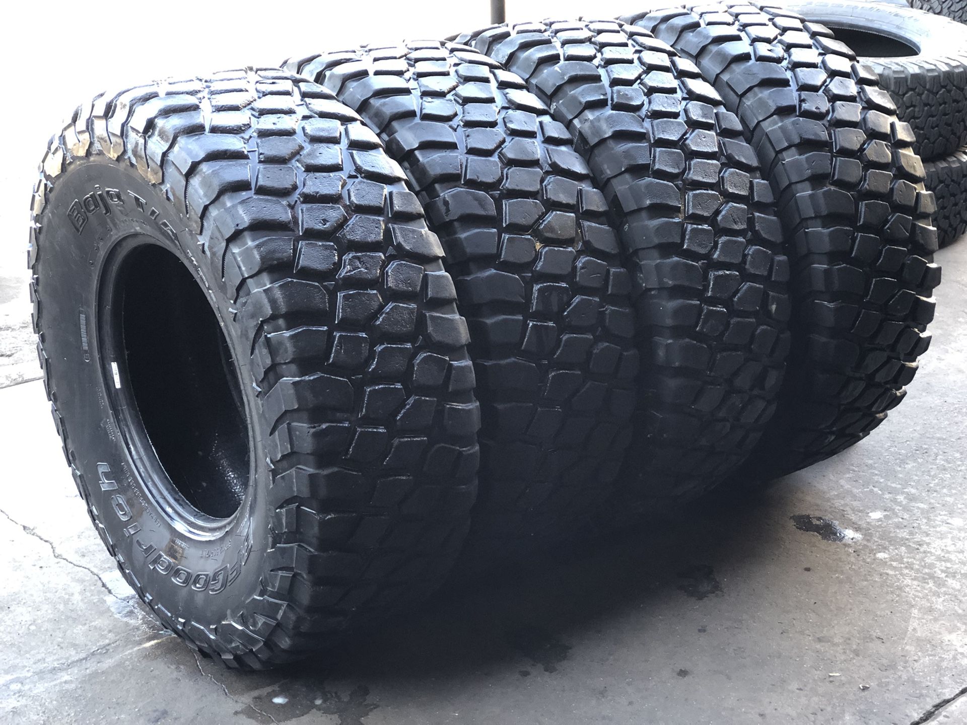 37/12.50R17 BFGoodRich KR2 tires (4 for $800) 85%