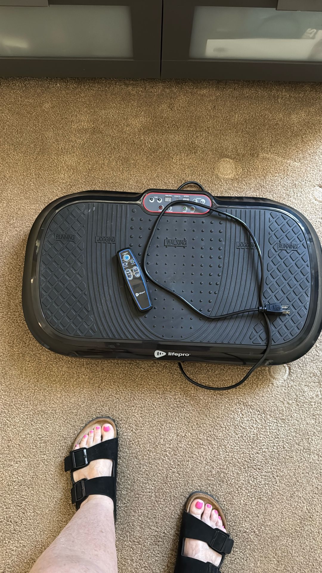Life pro Vibration Plate Exercise Machine