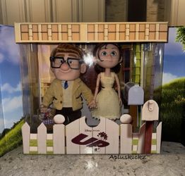 Disney Pixar Up Carl & Ellie Doll Set