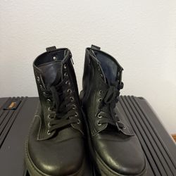 Closet Sale/ Combat boots 