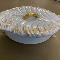 Blue Dish with lid 7”L x 5”W x 3”H