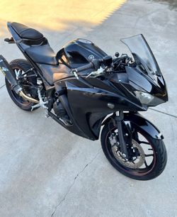 2015 Yamaha R3