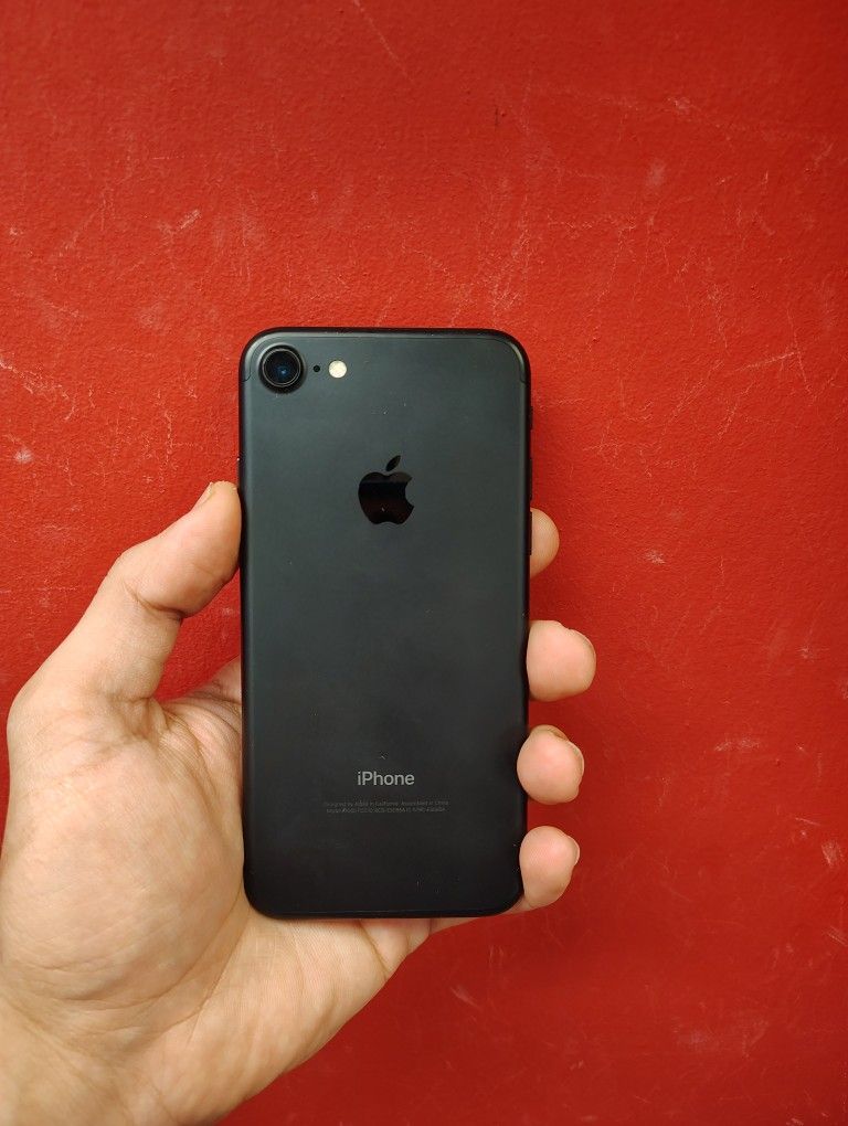iPhone 7 32 GB In Excellent Condition Cash Deal