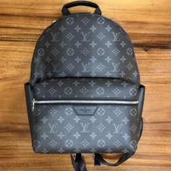 LV Men’s Backpack, New