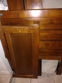 Twin size wood bed