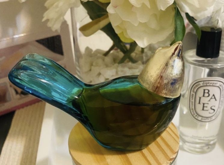 Avon vintage Love bird glass bottle womens fragrance