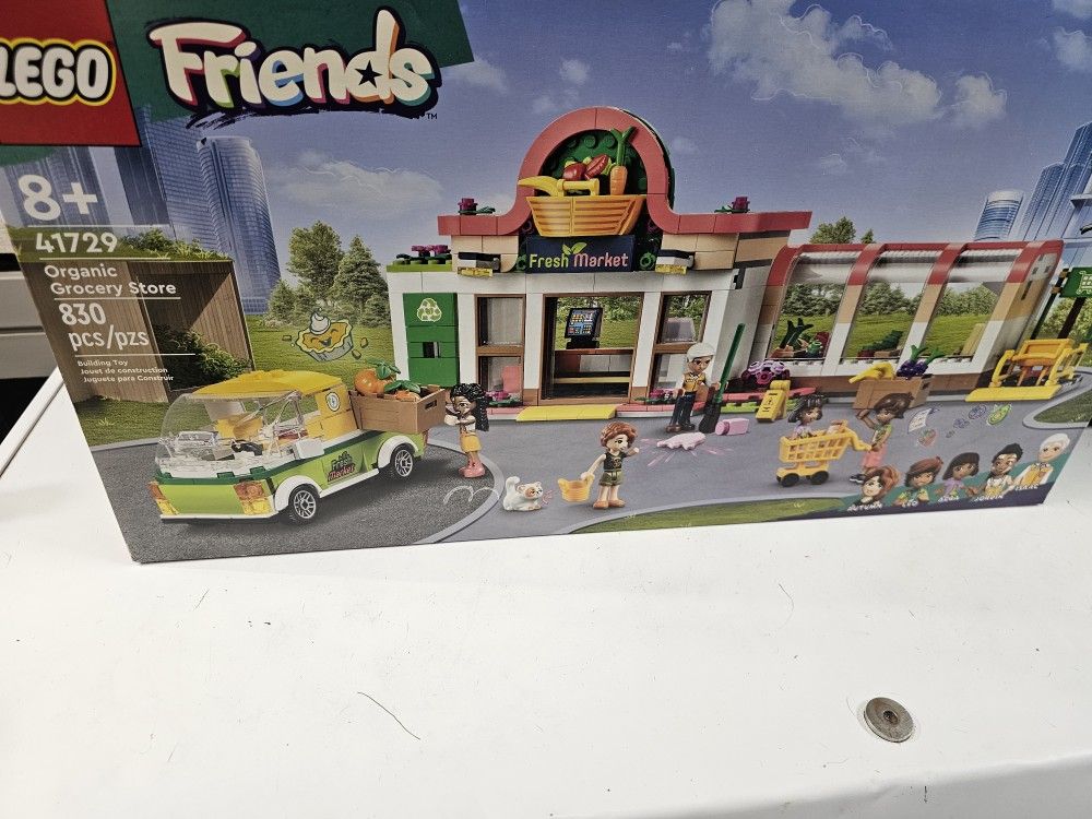 LEGO Friends Organic Grocery Store Toy Shop with Truck 41729

