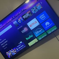 MOVING SALE 60 inch roku tv WITH WALL MOUNT