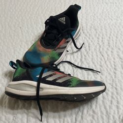 Adidas Girls Size 3 Tennis Shoe Like New