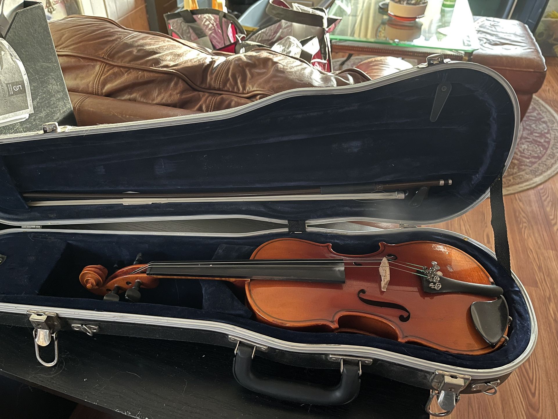 1 2 Violin And Case