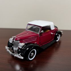 Diecast 1936 Ford cabriolet Model