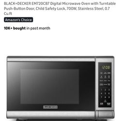 Black+Decker  Microwave Stainless Steel 0.7 Cu. Ft