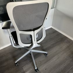 Office Chair  Rolling 