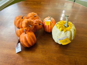 Celebrate! New Harvest Foam Decorative Pumpkins Set