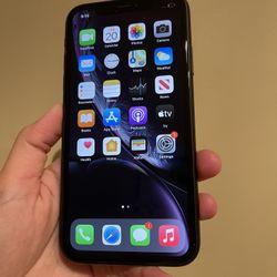 iPhone XR - 64 GB - Unlocked For Worldwide Use 