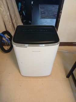 Frigid air portable air conditioner