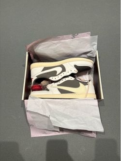 Brand New Travis Scott Jordan 1
