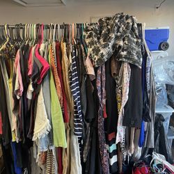 HUGE Women’s Clothing Lot