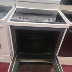 GE Stove / Oven. 