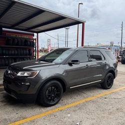 2018 ford explorer