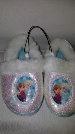Frozen slippers new 9-10