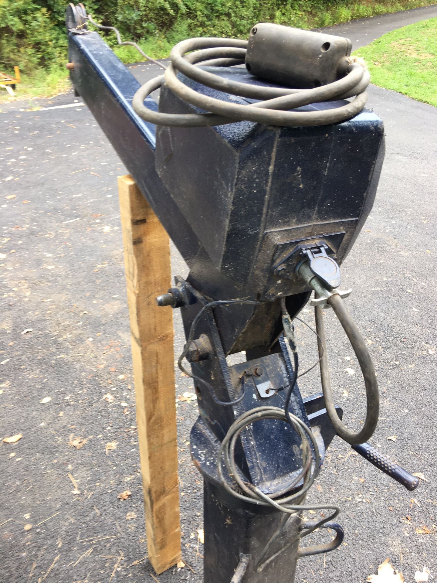 Electric Boom crane for back of pick up truck