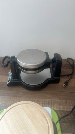Waring Flip Belgian Waffle Maker