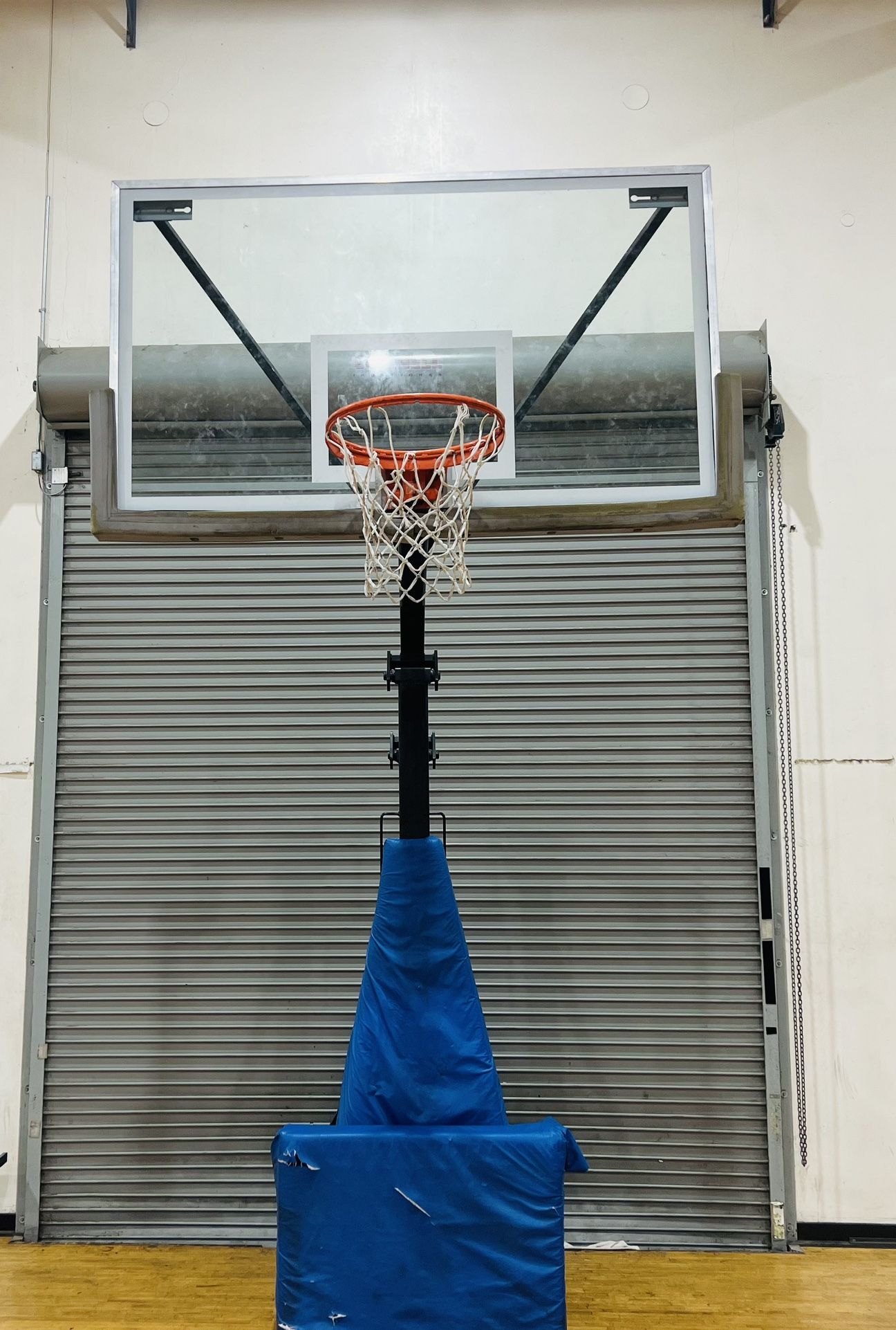 Basketball Hoop For sale! 