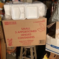 To go boxes Styrofoam
