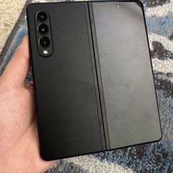 Samsung ZFold3 256GB Unlocked (LCD Needs To Be Replaced)
