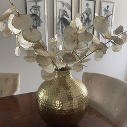 Golden Vase +Golden Branches
