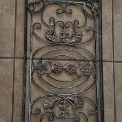 VINTAGE ORNATE WROUGHT CAST IRON FLORAL FLOWER SCROLL ACCENT WALL PLAQUE PICTURE ART DECOR