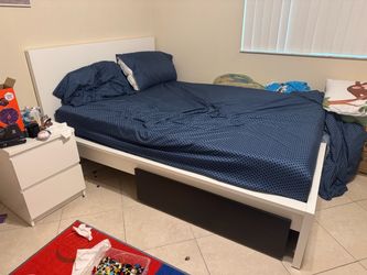 Full size mattress