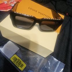 Louis Vuitton  Sunglasses 