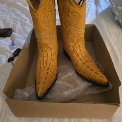 Boots $100 obo