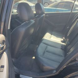 Nissan Altima 4Door Sudan