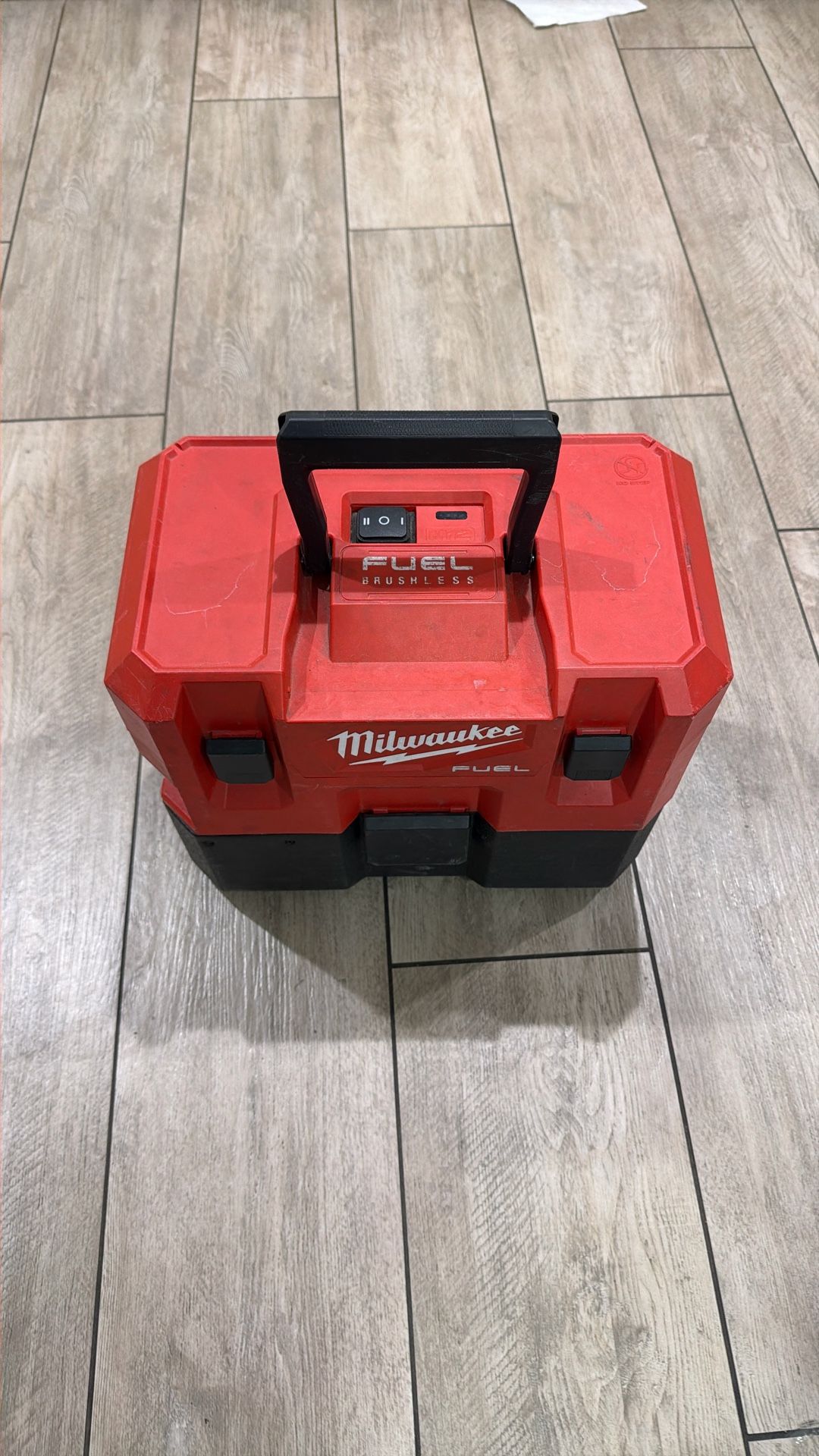 Milwaukee M12 Vacuum