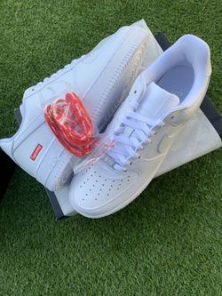 White Supreme Air Force 1’s