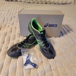 Asics Track Spikes with Spike Wrench size 9.5