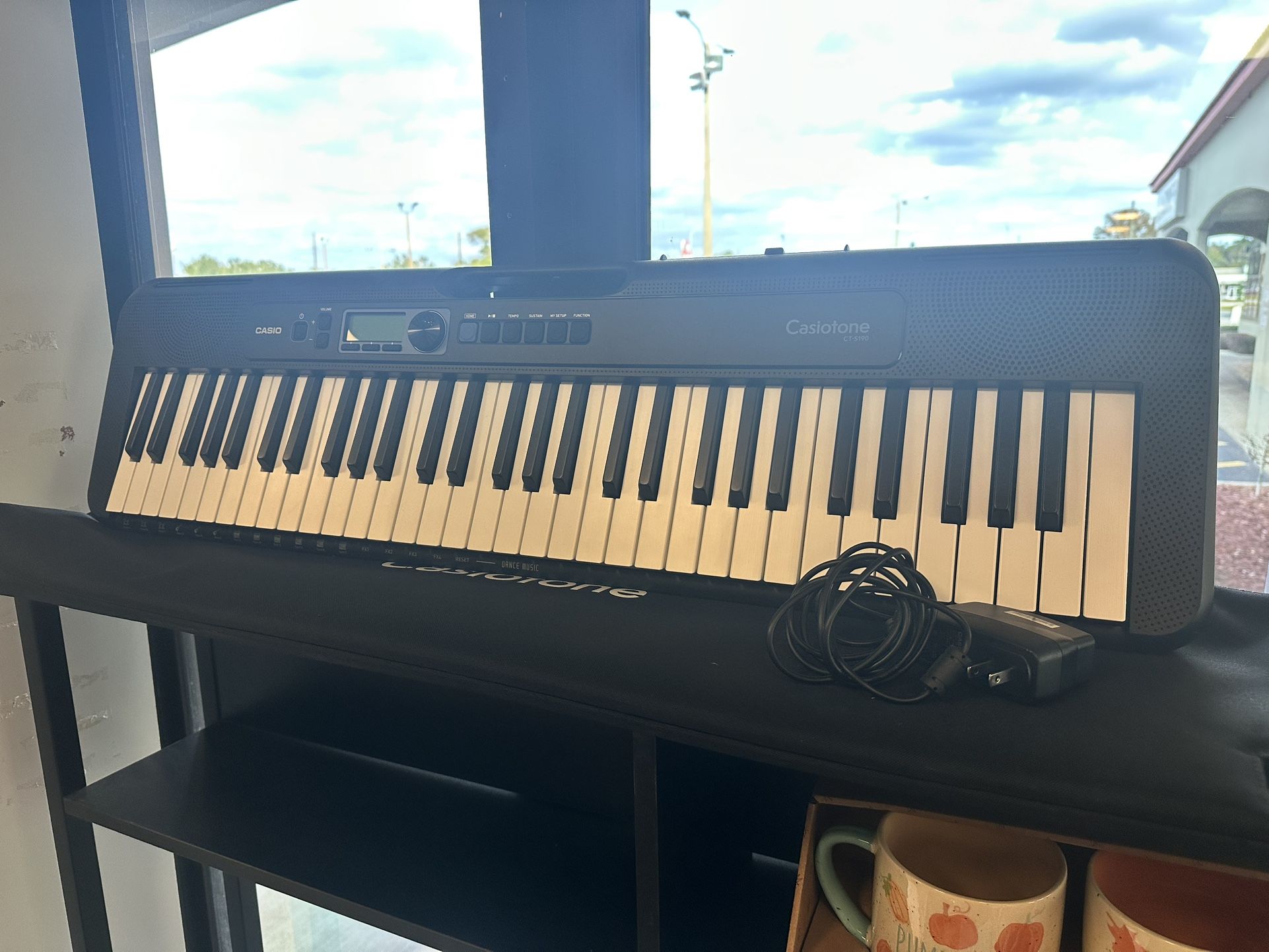 NEW Casio CT-S190 w/Travel Bag