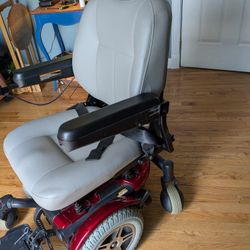 Power Chair . Jazzy 600