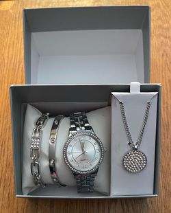 Silver Quartz Watch, Bracelet & Necklace Gift Set